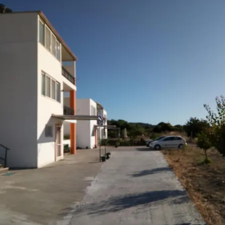 George's Quiet View House Σπίτι διακοπών