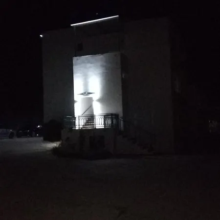 George's Quiet View House * Πλατάνι